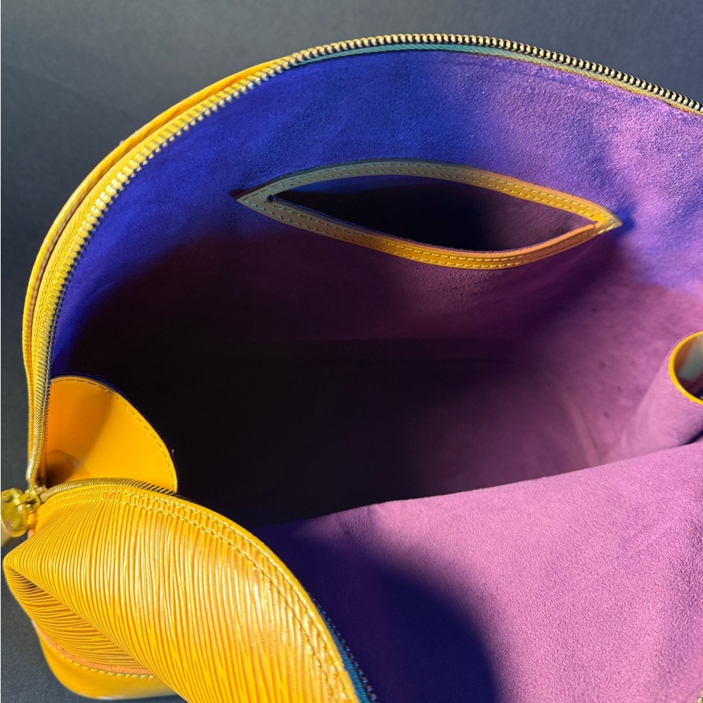 LOUIS VUITTON - ALMA EPI YELLOW with purple suede interior great condition!!! - Picture 7 of 13
